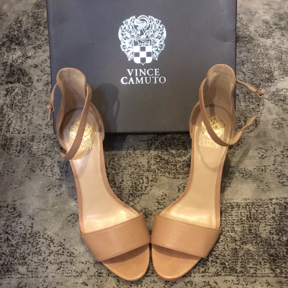 Vince Camuto Sandals